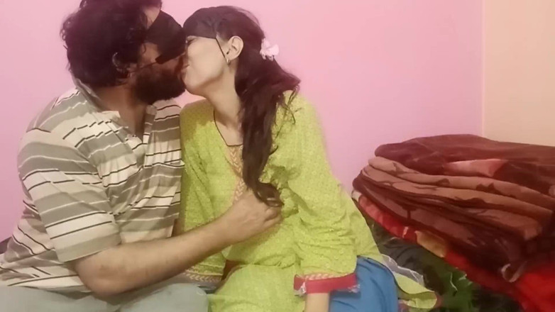 SHAKRATASNEEM: Configurar en la cama de casa para besos romance