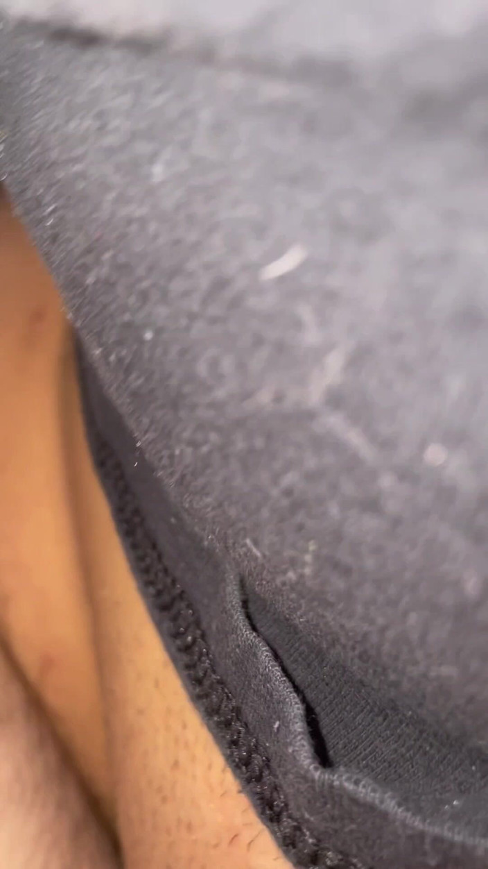 PhatAssesAndCreampies: Elle se fait baiser la chatte en gros plan, missionnaire
