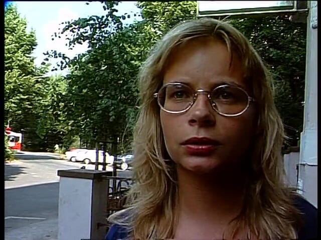 Lucky Cooch: La donna sexy parla davanti alla telecamera