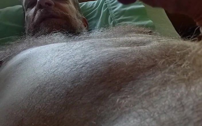 Hairyartist: Vreau să te fut până când ejaculăm