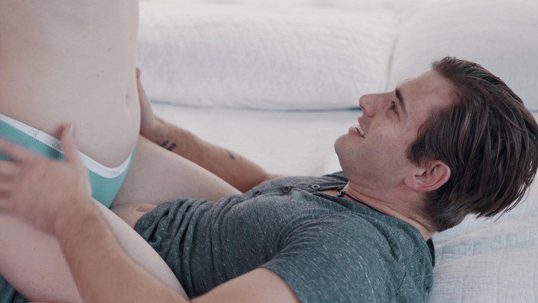 Reality Junkies: Adegan cerita 1 diam-diam di rumah