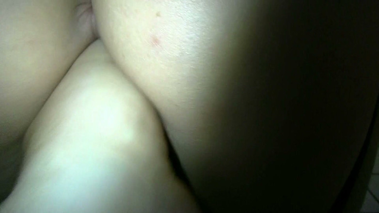 Melanie-Fox Private Videos: MysexyMel miang selepas parti, dikongkek dan dipenuhi dengan air mani