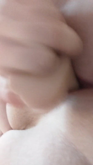 Sin Spice by Sophia Sinclair and Jasper Spice: Main dildo pertama selepas mengandung