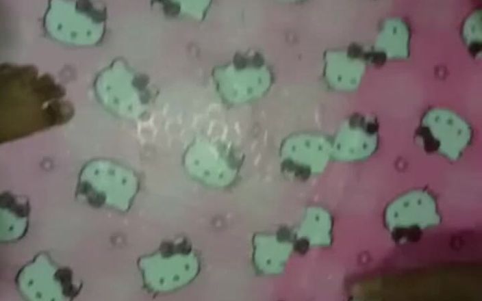 Chubbyme Pinay: Teman Asia gemuk ini datang ke rumahku dan dia ngentot...