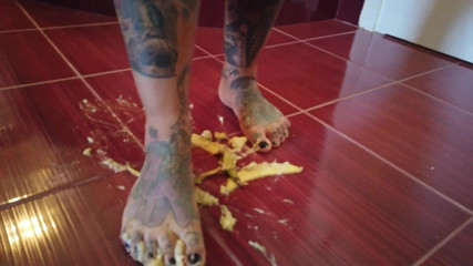 Fetish videos by Alex: Pisang dikongkek keras oleh MILF bertatu blonde