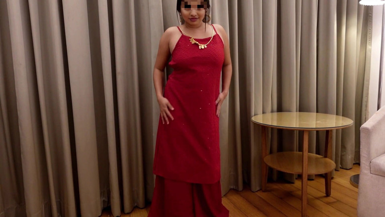 Busty Banu: Beautiful Indian Stepaunty Sex with Hot Indian Salwar Suit
