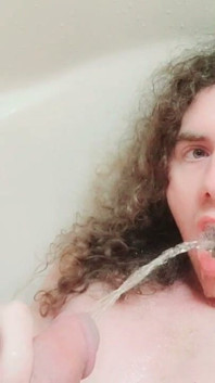 Shemale Piss in Own Mouth