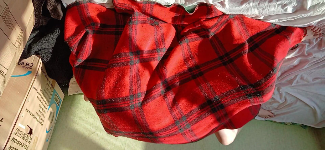 Ho sorpreso le mie coinquiline lesbiche sotto le coperte e mi sono masturbato pensando al loro sesso (Lesbian-candys) I Caught My Lesbian Roommates Under the Covers and Masturbated to Their Sex (Lesbian-candys)