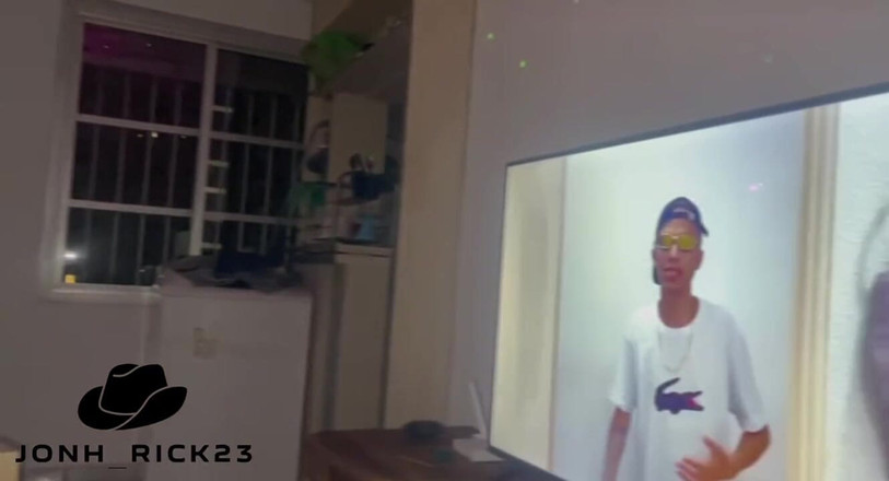 John Rick gg: Šukání Helyo Carvalho