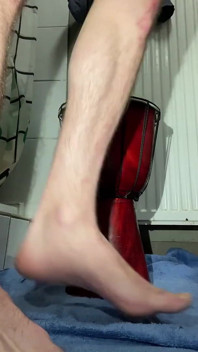 Užívám si jeden z mých oblíbených kolíků, protahuje moji kundu tak dobře, chce to udržet v celý den každý den. Sdo, to je to, co jsem udělal