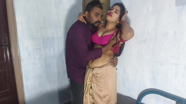 Sona bhabhi: Vợ chồng Ấn Độ mới kết hôn lãng mạn