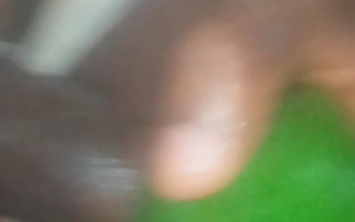 Badman4606: Lutschen, fingern, anal und großer schwanz.