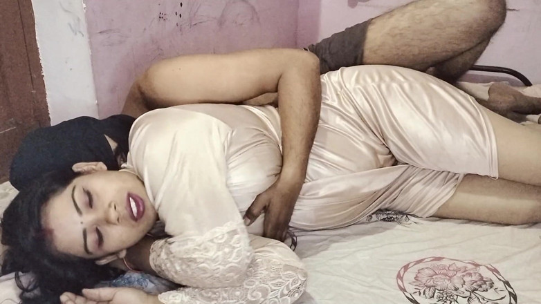 Sexy Girlfriend Girl: भारतीय बहू की तंग चूत में बूढ़े ससुर जी द्वारा दिन के समय चुदाई (हिंदी ऑडियो)