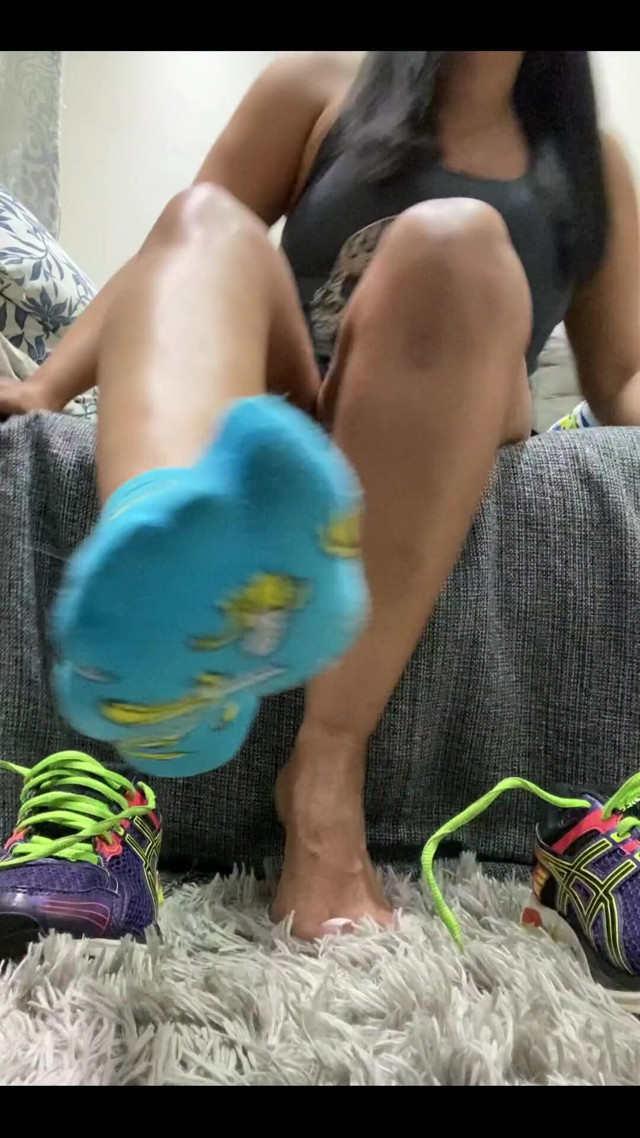 Hey my sweaty feet fans (Kiffa Feet)