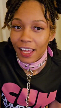 Sexy submisivní ebenová děvka Maddie X je ošukaná do krku a dáví se