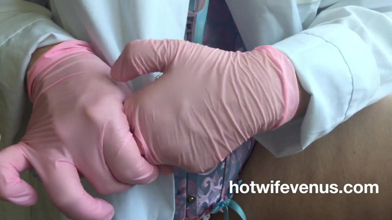 Mistress Hotwife Venus: Doctor Venus. Instrucciones de examen y juego de culo.