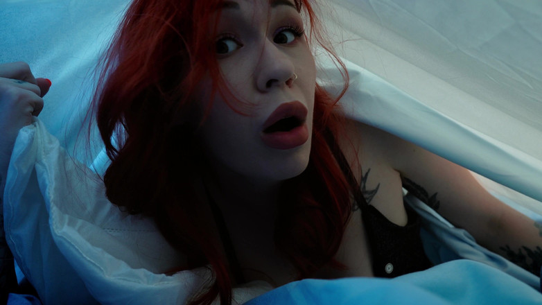 Toma Mur: Une Belle-mère Coincée Dans Une Couette Se Fait Baiser Jusqu’à...