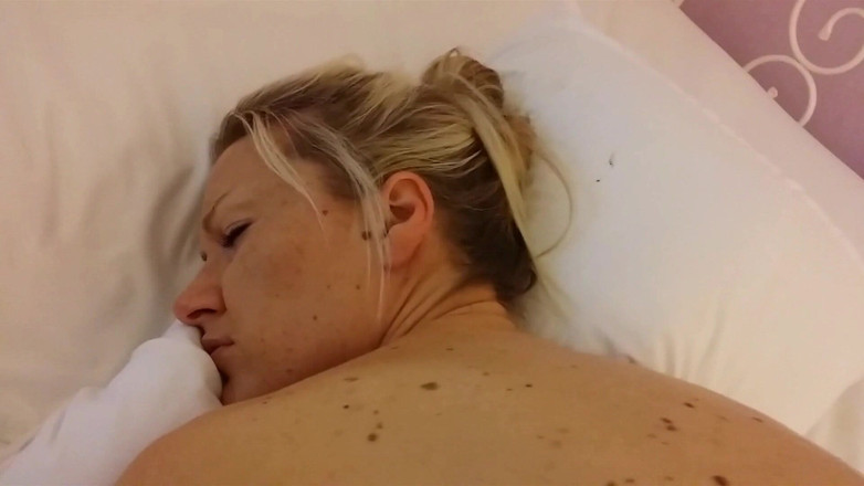 American Blonde Wife: Gospodină din Utah