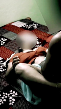 India hermanastra en la ley en blusa sari después de follada duro en misionero coño preñada en estilo perrito