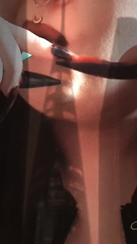 The Holographic Giantess