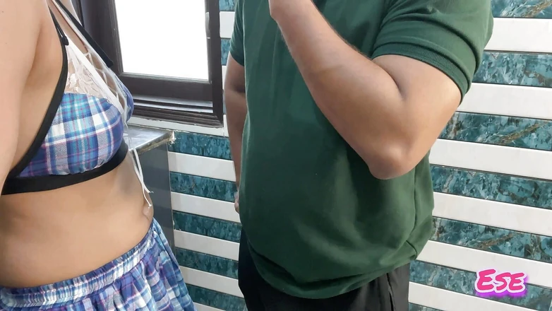 Sammy Sins: После проигрыша игры Лудо, моей сводной сестре пришлось оставить меня