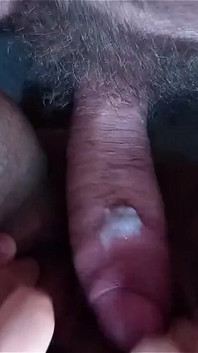 Neumytý penis s předkožkou dostává lásku