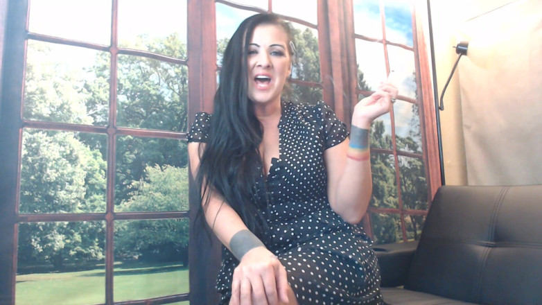 Abby Anna: Smoking Milf shaves college stepson