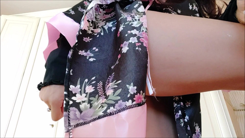 savannahamatoriale: 美丽的意大利女郎Lovnia很性感，但和进攻性爱
