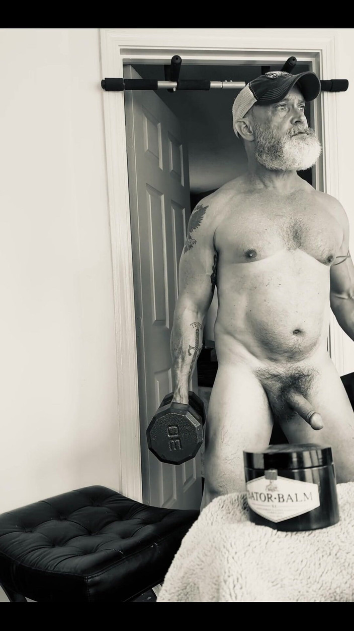 MrJamesYork: Pompă, flex, pompă
