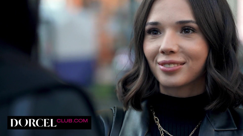 Dorcel Club: Clea Gaultier ยั่ว Eve Sweet