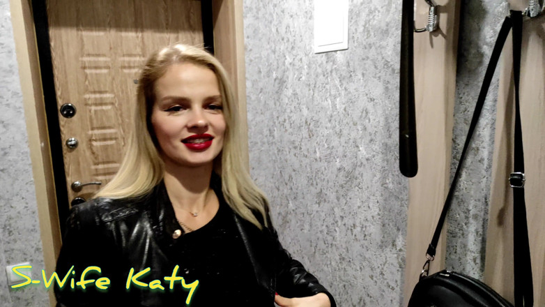 S-Wife Katy: Efter festen gick jag till henne med en granne, knullade...