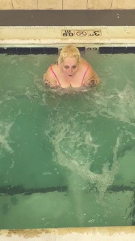 Davisdesires este în piscină urmărește pizda ei drool