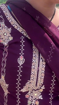 Bhabhi nakal Bhojpuri bersendirian di rumah, saya membuatkannya mood dan mengongkek pepeknya, seks tegar penuh dengan chum di dalam
