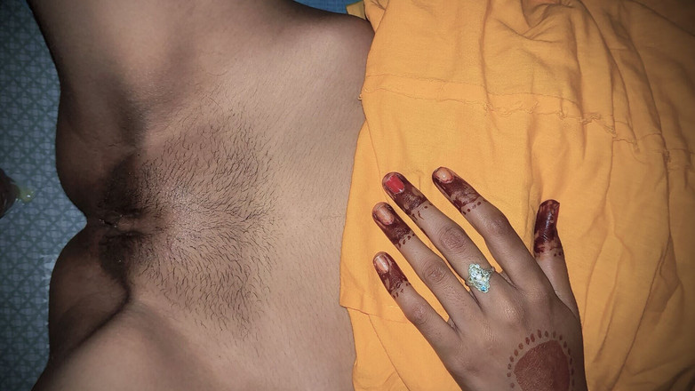 Gini272: 和印度继妹在晚上在印地语音频四十次谈话中新做爱