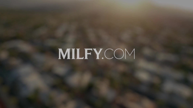 Milfy: Milfy BBC-obsessed Model Lexi Fulfills Fanboy's Fantasy