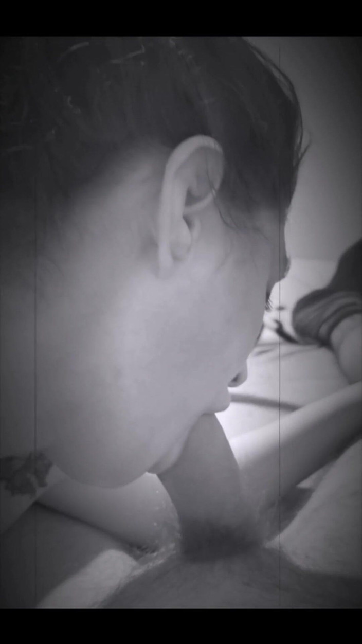 Hard & Rock cc: Może zwolnione tempo pomoże ci zobaczyć mój brudny język