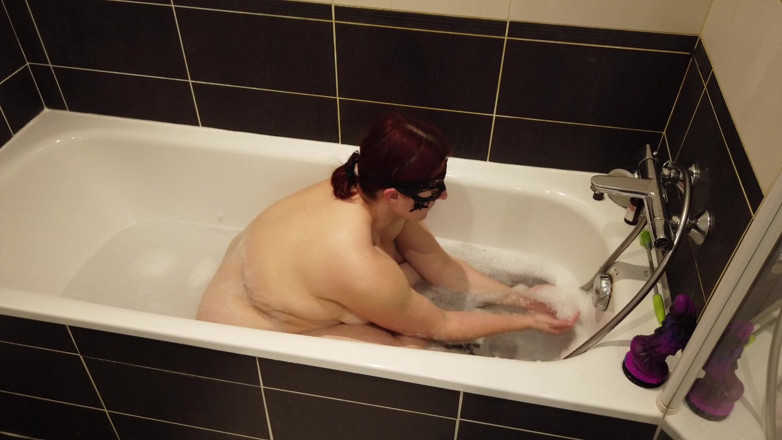 mariaespino: Rien que наливають вус ла відео dans mon bain en інтеграліт