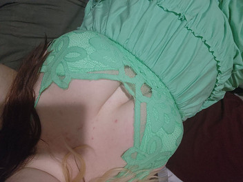 Sthrnb3lle: Sexig BBW Sthrnb3lle testar leksak begåvad av topp fan