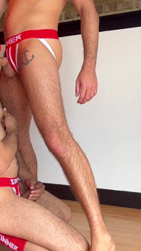 Davidedpxxx ngentot, fisting dan mainin kaki cewek hot arab dengan pantat bahenol dan kontol besar yang digantung