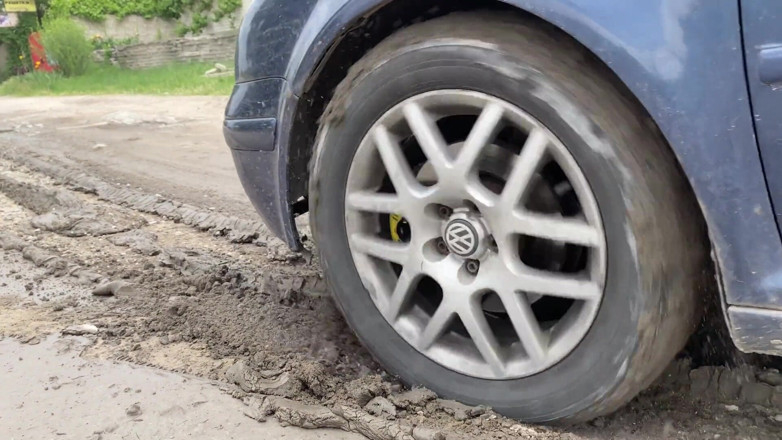 HotPrincessUA: Stuck in Mud Cranking - Heel Pedal Pumping to Handjob &amp; Sloppy...