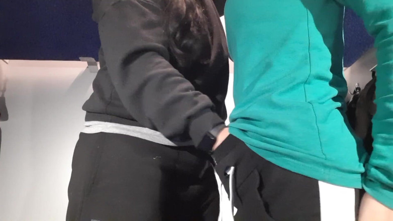 Lesbian-illusion: Náš žhavý lesbický sex s náhodným cizincem ve vlakovém prostoru - lesbická...