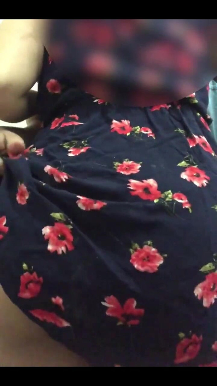 Mexicasero: Sahabatku minta aku ke kamar mandi tapi sebelum aku pergi,...