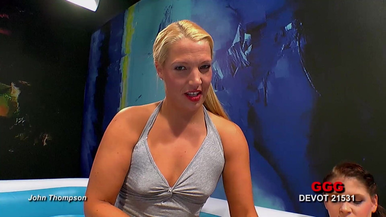 Casting GIRLS AND FIRST PORNO: Ggg John Thompson - Bitchi Jana a Mini Hotcore pool trojka