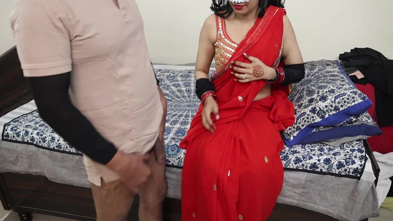 SexyShaina: Desi Indian Bhabhi Fucked in Her Home She Enjoy and...