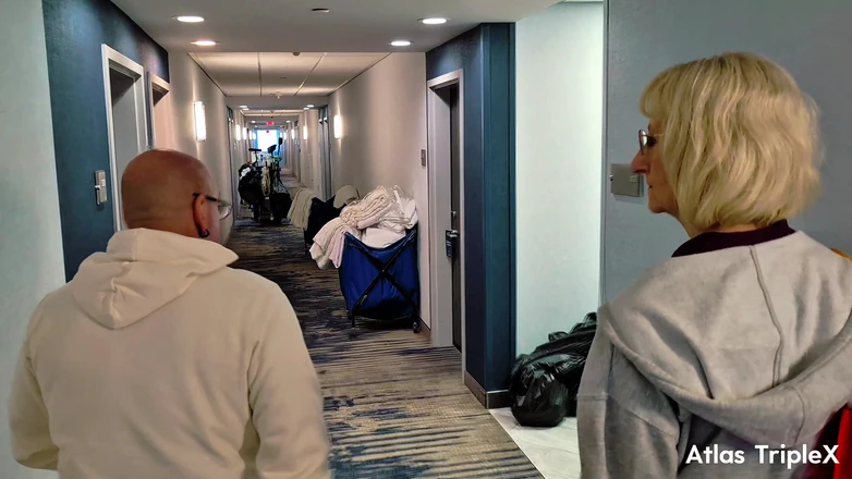 Atlas_TripleX: BUNICĂ SEXY EJACULEAZĂ ȘI ESTE UMPLUTĂ CU SPERMĂ