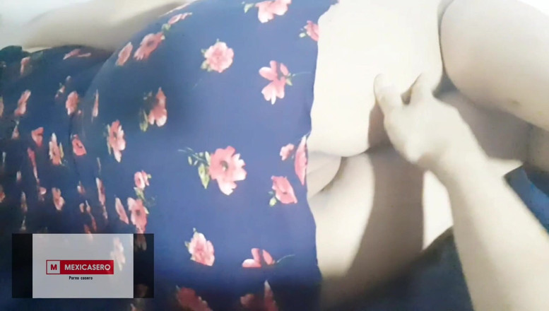 Mexicasero: La matrigna del mio amico sta a casa mia indossando...