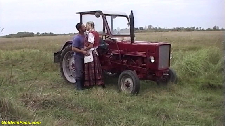 Goldwin pass: Skinny agriculturist stepdaughter outdoor anal fucked