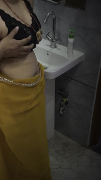 Devar Seduces Hot Bhabhi When She Is Alone in Home and Fucked Her in Standing Doggy Style