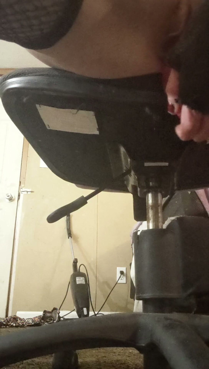 CreamMariePie89: Wife Secretly Fast and Hard on Big Dildo