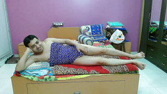 Cute & Nude Crossdresser: Crossdresser banci seksi femboy Sweet Lollipop dalam pakaian renang diy...